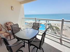 Luna Blanca 601 Serenity, Luxury and Ocean View by Kivoya, parkimisega hotell sihtkohas Playa Encanto