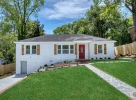 New! Comfy Home with Playground Near Ft Moore!