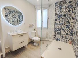 Évasion Santorin - Jacuzzi & Relax，位于勒阿弗尔的酒店