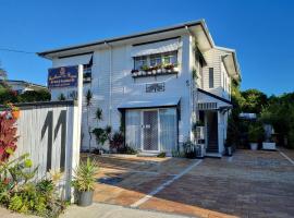 Hostel-Style GUESTHOUSE - for 18-40yrs, hostel in Caloundra