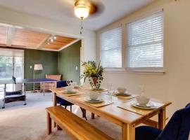 Halcyon Hangout-Mins to Downtown-Ping Pong-Pets, hotel near Wormsloe Historic Site, Savannah