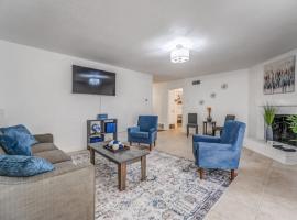 Near Dining Shopping Parks Tranquil Fox Trails, hotel in Memphis