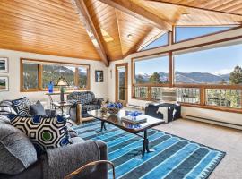Primavista Luxury Home at Windcliff condo: Estes Park şehrinde bir otel
