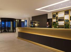 Crowne Plaza Zürich by IHG, hotel z jacuzziji v mestu Zürich