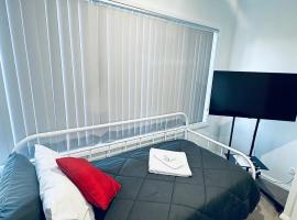 Private Room in Townhouse, alojamento para férias em Wollongong