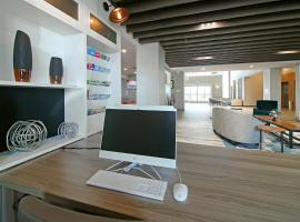 Holiday Inn Hotel & Suites - Calgary Airport North by IHG, hotel cerca de Aeropuerto internacional de Calgary - YYC, Calgary