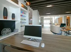 Holiday Inn Hotel & Suites - Calgary Airport North by IHG