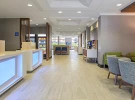 Holiday Inn Express Hotel & Suites North Bay by IHG, hotel a North Bay