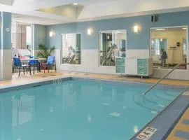 Holiday Inn Express Hotel & Suites North Bay by IHG