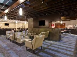 Holiday Inn Oakville Centre by IHG