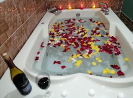 Hotel Incas Suite, con Aguas Termomedicinales, hotel poblíž Letiště Mayor General FAP Armando Revoredo Iglesias - CJA, Los Baños del Inca
