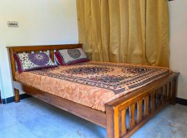 Panaiyur Guest house – hotel w mieście Ćennaj