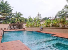 KL Secret Karaoke Private Pool Villa, rumah kotej di Ampang