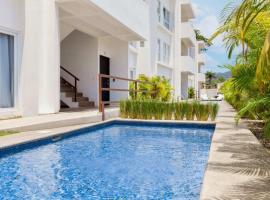 Modern 2BR Condo - minutes from Jaco Beach - PRIME location, hotell i Jacó