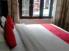 Ayuskma Cottage, hotel en Dharamshala