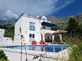 Villa Glory Grande with swimmingpool and panoramic sea view