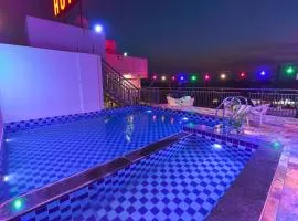 HOTEL REMARK