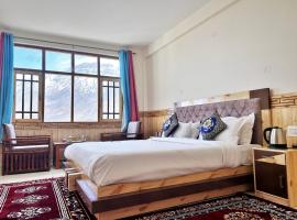 Hotel White House, hotel with parking in Kaza