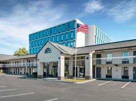 Econo Lodge Downtown, hotel near Daniel Field Airport - DNL, 