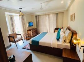 ALOHA DIVINE GANGES APARTMENTS with INFINITY POOL, serviced apartment in Rishīkesh