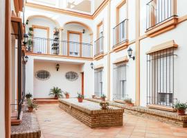 Cozy Home In Carmona With Kitchen, Hotel in Carmona