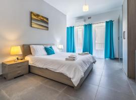 Private duplex home in the heart of St Julians, hotell sihtkohas St Julian's