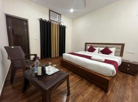 Viesnīca Hotel Badal Inn - Safdarjung Enclave rajonā Safdarjung Enclave, Ņūdeli