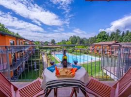 Relax al Moro Apt with Pool, appartamento a Reno Di Leggiuno