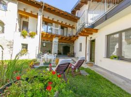 Casa Baroni few min from Orta Lake, hotell i Madonna del Sasso