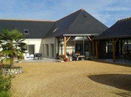 Maison Chauvin, homestay in Château-du-Loir