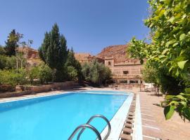 Hotel camping le Soleil Tinghir, bed and breakfast a Tinerhir
