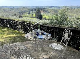 Charming Country Retreat with stunning views, villa in Impruneta