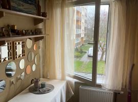 Cute beachfront apartment, hotel in Liepāja