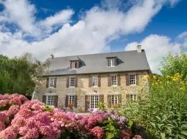 Magnificent French Country House with Private Heated Pool & Gardens