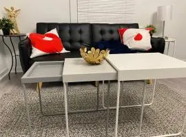 Cozy Studio Bungalow Steps To Armature Works