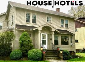 The House Hotels - Thoreau #3 - Centrally Located in Lakewood - 10 Minutes to Downtown Attractions, hotell i Lakewood