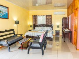 Villa Manolo Ocean and Forest View Hotel, hotel conveniente a Bahía Drake