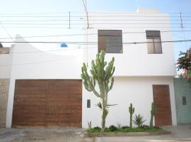 Chakana House - Hostel Huanchaco, albergue en Huanchaco