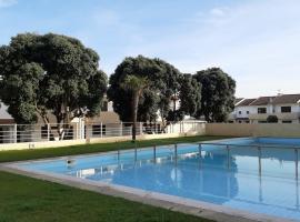 Swim&Beach Condominio Torreira, hotel sa Torreira