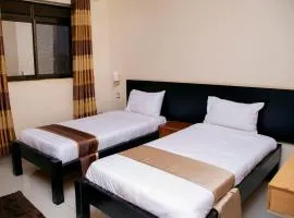 UBUNTU PALACE HOTEL - RUNATI