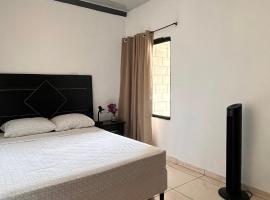 Amplia y acogedora Habitación -Altos del Trapiche 5, hotel in Tegucigalpa