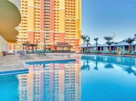 Calypso 3 New Relax Unwind Luxury PCB next to Pier Park 3 Bed 2 Bath Pool Hot Tub Tikki bar, hotel em Panama City Beach