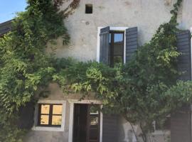Seeblick und offener Kamin - Casa di Florian, hotel v destinaci Tremosine Sul Garda