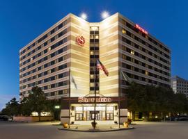 Sheraton Suites Chicago O'Hare, hotell i Rosemont