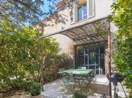 Beautiful Home In Saint-Laurent-De-La-Cabrerisse