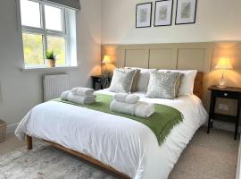 Olive Holiday Cottage Matlock, holiday home in Matlock Bank