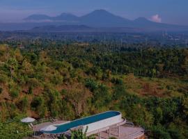 Sumberkima Hill Retreat 2, hotel amb aparcament a Pemuteran