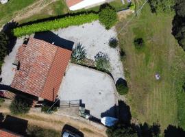 Stazzo Casa Bianco Fly, holiday home in Aggius