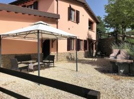 Ferienwohnung für 6 Personen ca 110 qm in Apecchio, Marken Provinz Pesaro-Urbino, boende i Apecchio