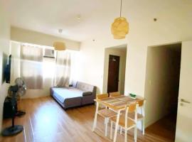 Holland Park Condominium, serviced apartment in Jalang